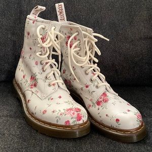 Dr.Martens Portland Rose Floral White Boots 1460.